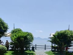 -鹰龙海畔度假酒店(咸祥店)