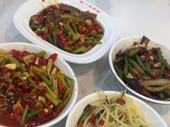 -独一佳老胡湘菜馆(矿山路店)