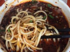 -吾穆勒蓬灰牛肉面·清真(北滨河中路店)