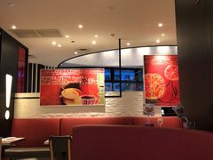 -必胜客(大坪英利店)