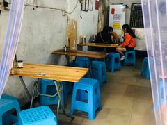 大堂-陈氏老字号十三小炸炸店