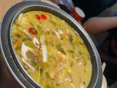 -山城外·非遗酸菜鱼(蜀都万达店)