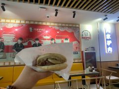 -闫家驴肉老店(华电一校店)