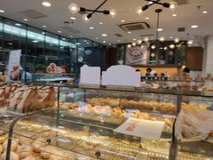 面包甜点陈列柜-面包新语(上地华联店)