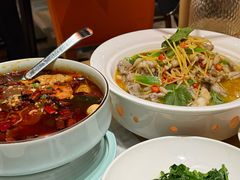 -渝信川菜 · 川味家常菜(财富购物中心店)