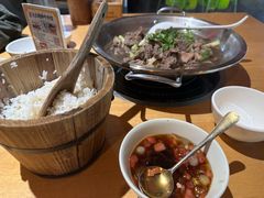 -大众跷脚牛肉馆·非遗传承单位(峨眉山店)