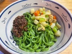 -秦君宝手擀菠菜面(金花路店)