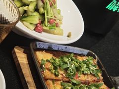 -辣尚瘾·烤鱼·新川菜(牡丹园直营店)