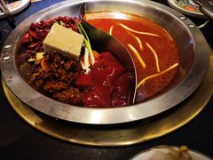 -沸炉重庆老火锅(军事博物馆店)