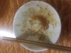 -松树干拌面店