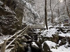 -藏龙百瀑风景区
