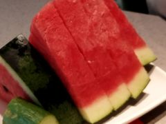 -海底捞火锅(新松江路生日主题店)