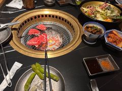 -山川小町·极番烧肉(新地假日广场店)