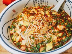 -陇上秦轩西安biangbiang面(朝龙汇店)