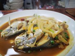 家烧白鲳-金秋小吃海鲜·专注30年临海特色风味