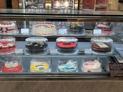面包甜点陈列柜-哈根达斯(万象汇店)
