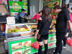 -泰龙城小吃街