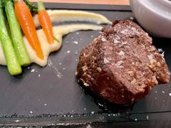 -龙虾酒吧扒房(宁波香格里拉店)