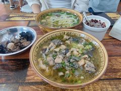 -正宗李家土鸡米线店