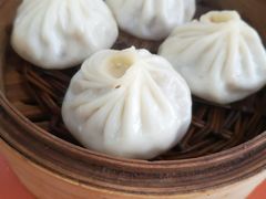 -老西白点心店