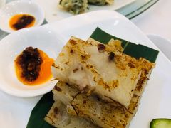 瑶柱腊味煎萝卜糕-广州酒家(昌岗地铁站店)