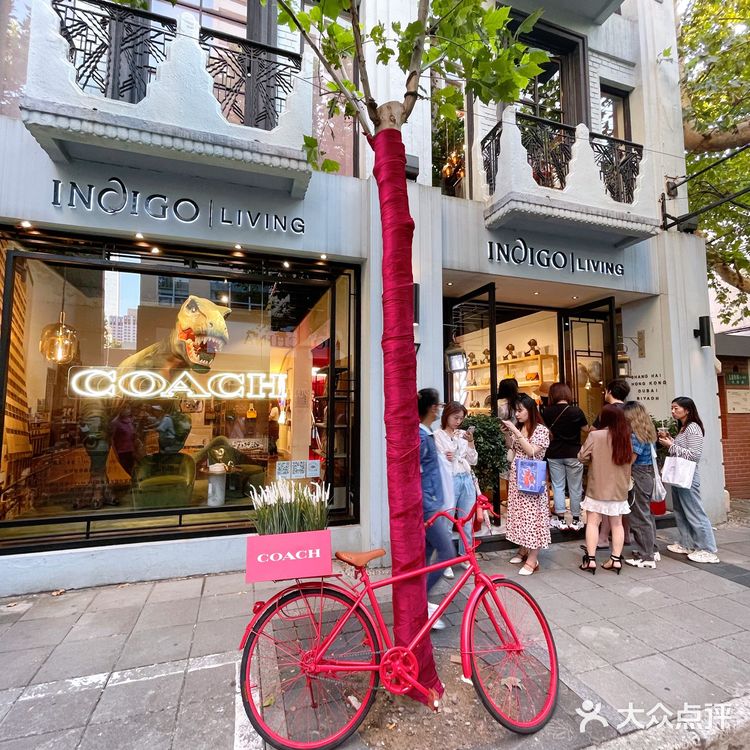 如此有情怀又有颜值的快闪店|COACH