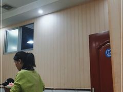 -丹水桥地锅鱼·翘嘴鲌·地方特色全鱼宴(丹江口大坝店)