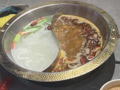 -房子红了鱼豆花重庆老火锅(广厦学院店)