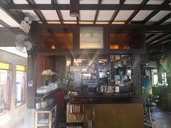 -Dash Teak House
