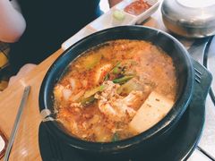 嫩豆腐汤-黄金牧场(明洞总店)