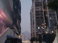 -白象居