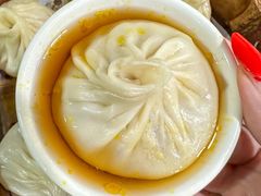 -莱莱小笼·乔艾