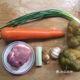 夏日必做家常小炒之榨菜丝炒胡萝卜丝