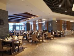 -三亚湾海居铂尔曼度假酒店