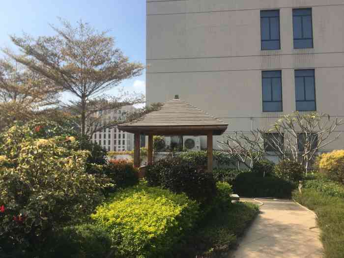 厦门市湖里中学-"▲坐标:湖里中学,公立学校.厦门市湖里区.