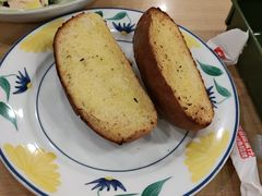 蒜香面包-萨莉亚意式餐厅(三号湾广场店)