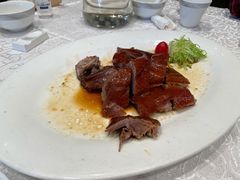 招牌烧鹅仔-亢龙太子酒轩(东湖店)