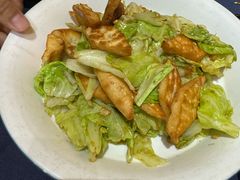 包包菜炒馕-伊带伊路新疆美食府(呼家楼店)