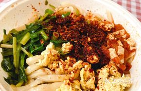 Donkey Hoof Noodles with Vegetarian Sauce