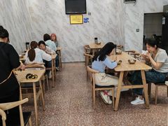 -白翔甜食店