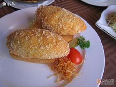 黄油鸡卷-小白桦西餐厅