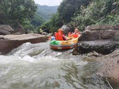 -虎啸峡漂流
