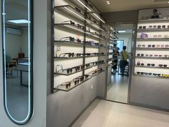 -潘多拉眼镜·蔡司依视路明月(潘家园店)