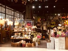 -魔方城市书房(中街益田店)