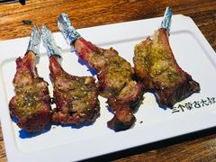 苏尼特金质烤羊排-三个蒙古大叔羊肉串(大宁店)
