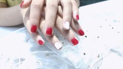 -UGIRL有个美甲