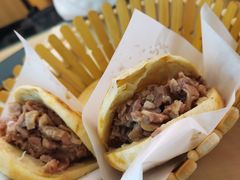 浓香驴肉火烧-闫家驴肉老店(华电一校店)