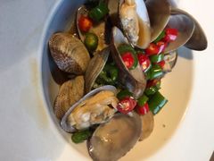 -臻鲜燕海鲜融合餐厅(金陵style店)