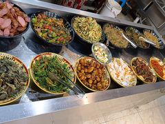 -食里香自助快餐(香槟小镇店)