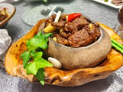 石锅牛仔骨-梧桐北京烤鸭·铜锅涮肉(海岸城店)